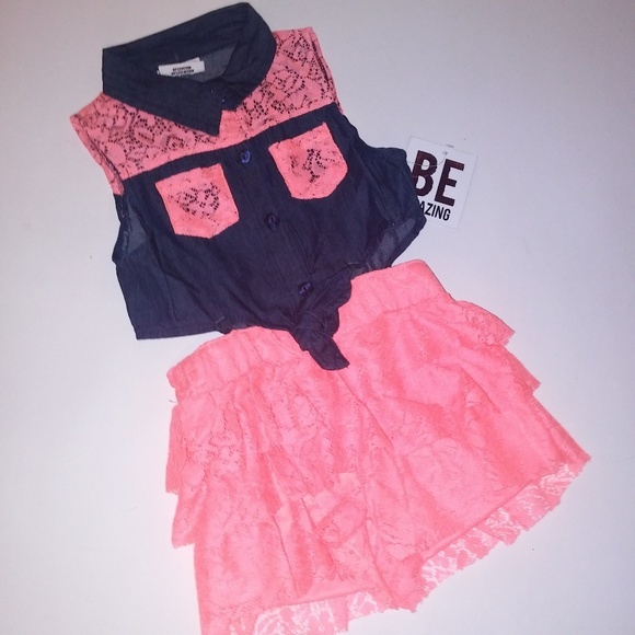 2/$25 Pink House Kids Outfit‎ - Picture 1 of 5